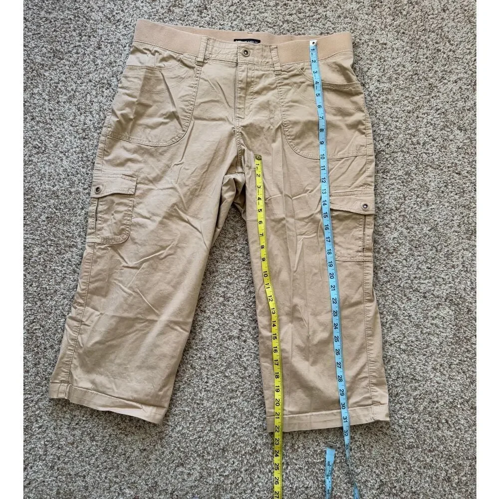 LEE Women's Relaxed fit; Mid Rise; Cropped pants, Khaki, size 16 W
